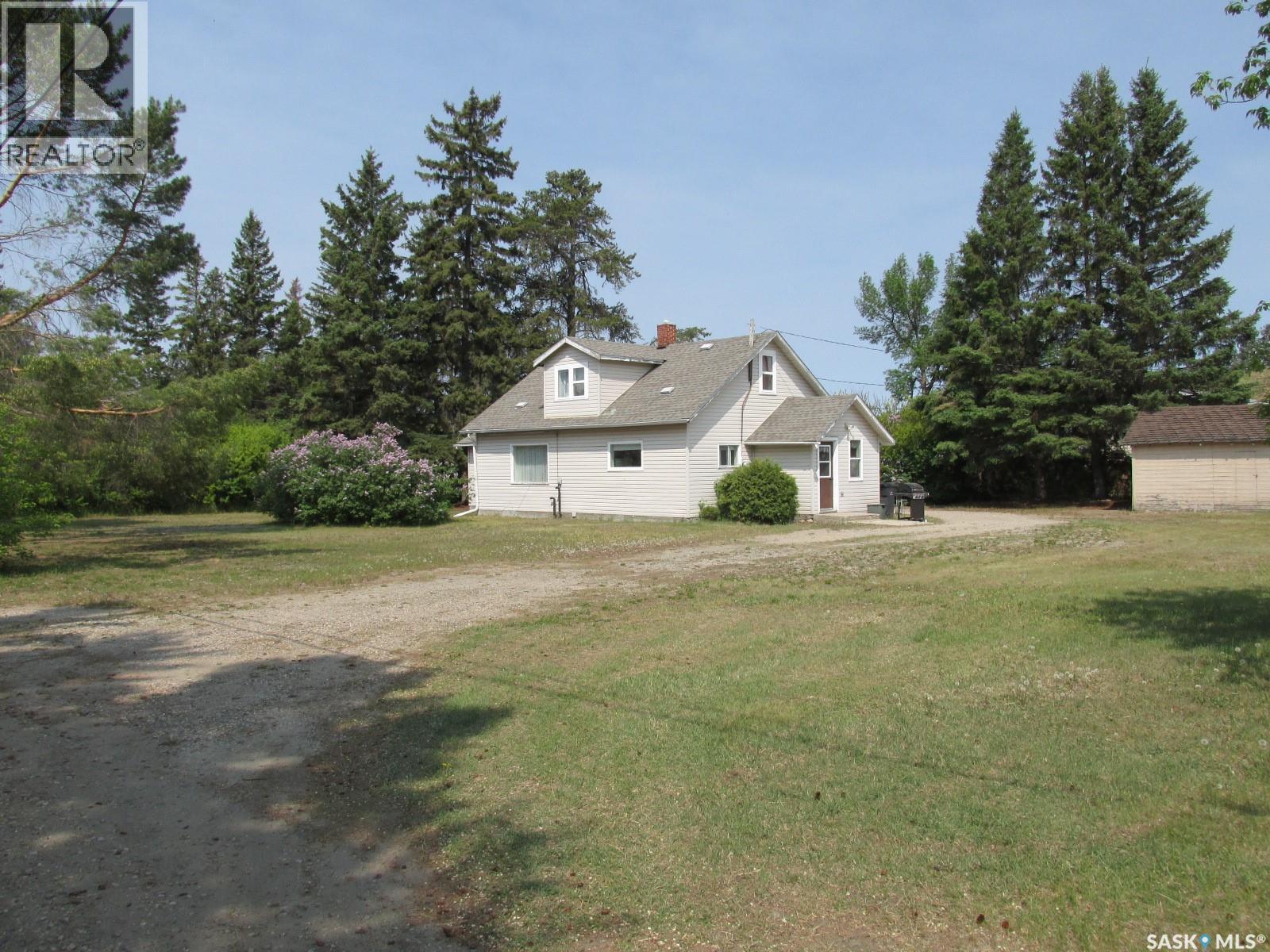 115 Lucille Cres, Nipawin, SK S0E 1E0