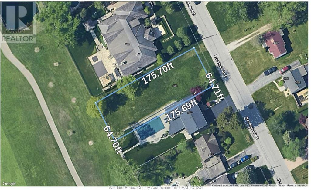 4059 Roseland Dr E, Windsor, ON N9G 1Y5