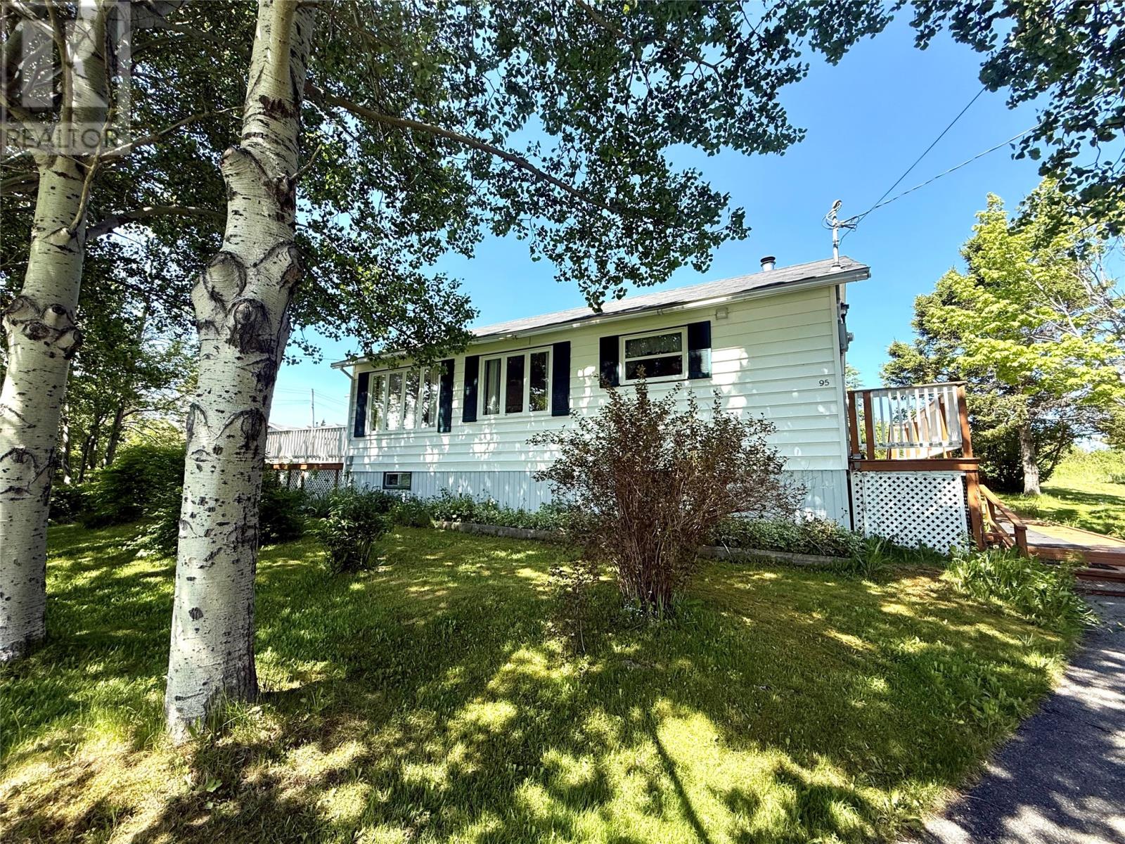 95 Main St, Clarke's Head, NL A0G 2G0