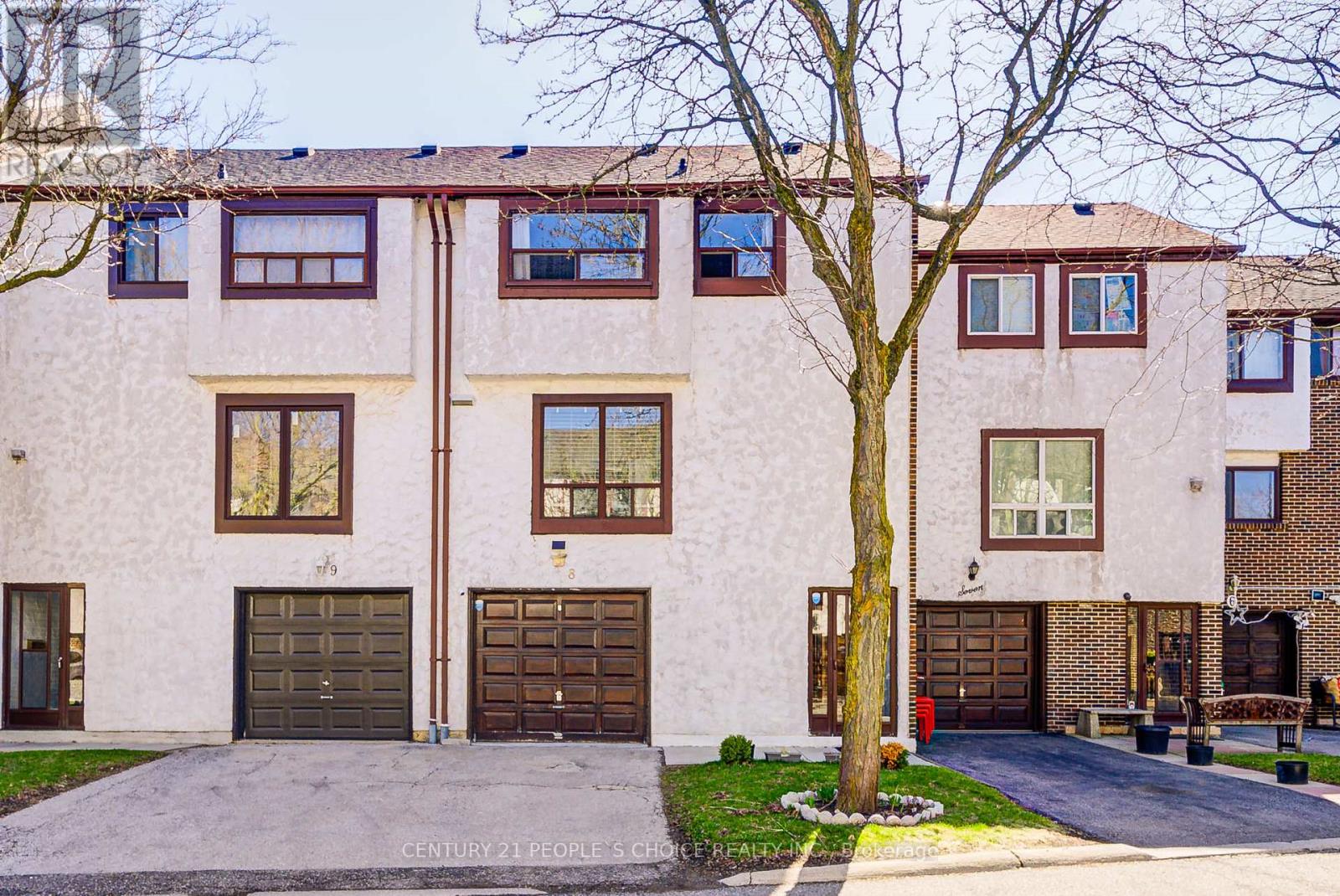 8 4020 Brandon Gate Dr, Mississauga, ON L4T 3W8