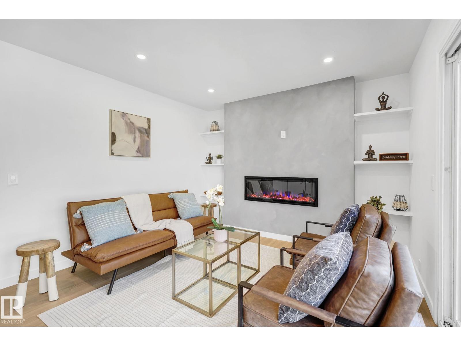 85 St Nw Unit 3867, Edmonton, AB T6K 2L5
