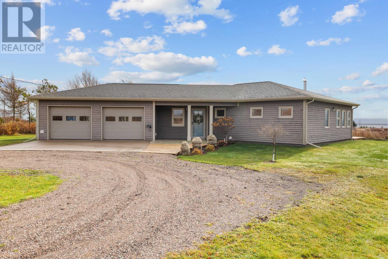 607 Cannontown Rd, Mont Carmel, PE C0B 2E0