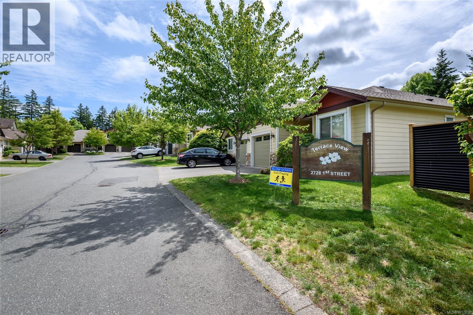 2728 1st St Unit 40 St, Courtenay, BC V9N 4A4