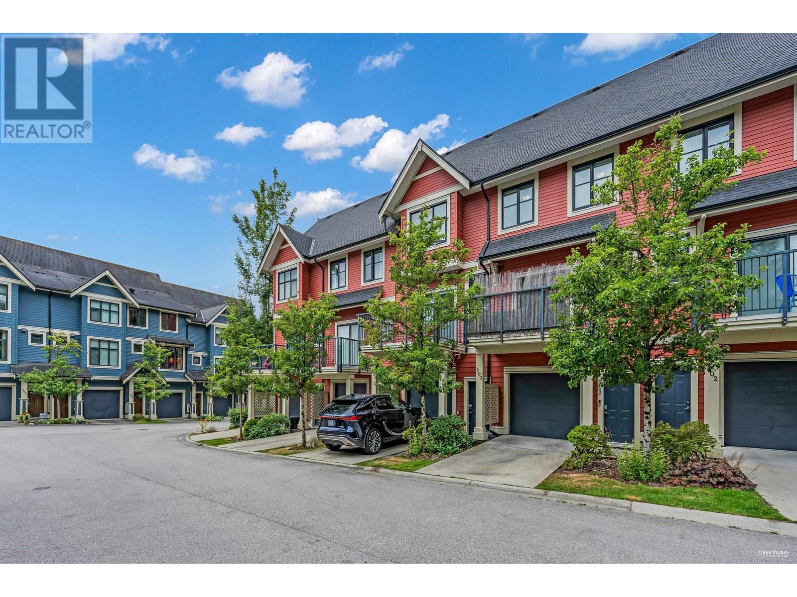 8485 New Haven Close Unit 903, Burnaby, BC V5J 0B7