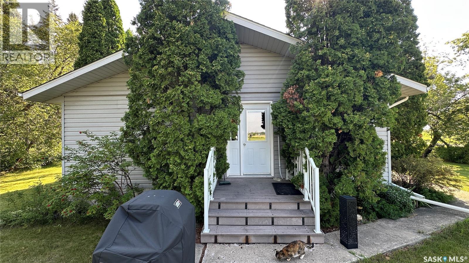 Devine Farm, Porcupine Rm No. 395, SK S0E 1H0