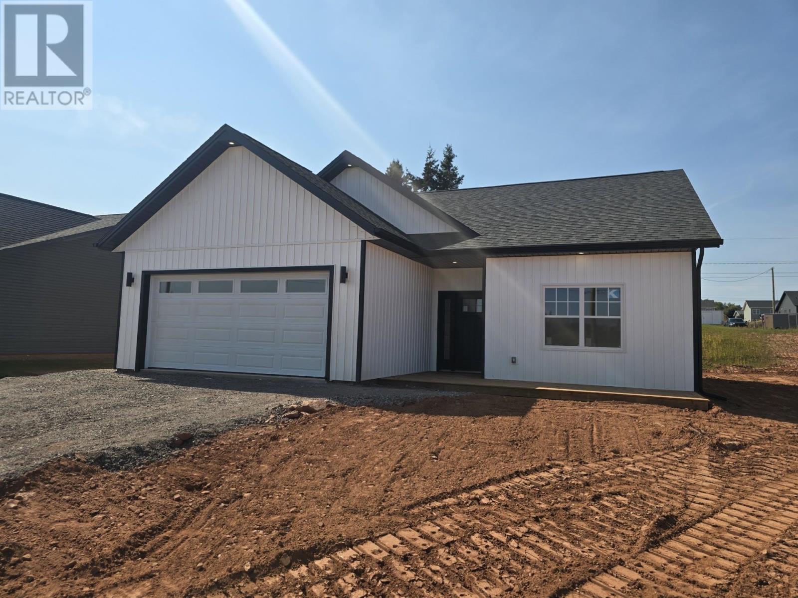 140 Stanmol Dr, Charlottetown, PE C1E 3S2