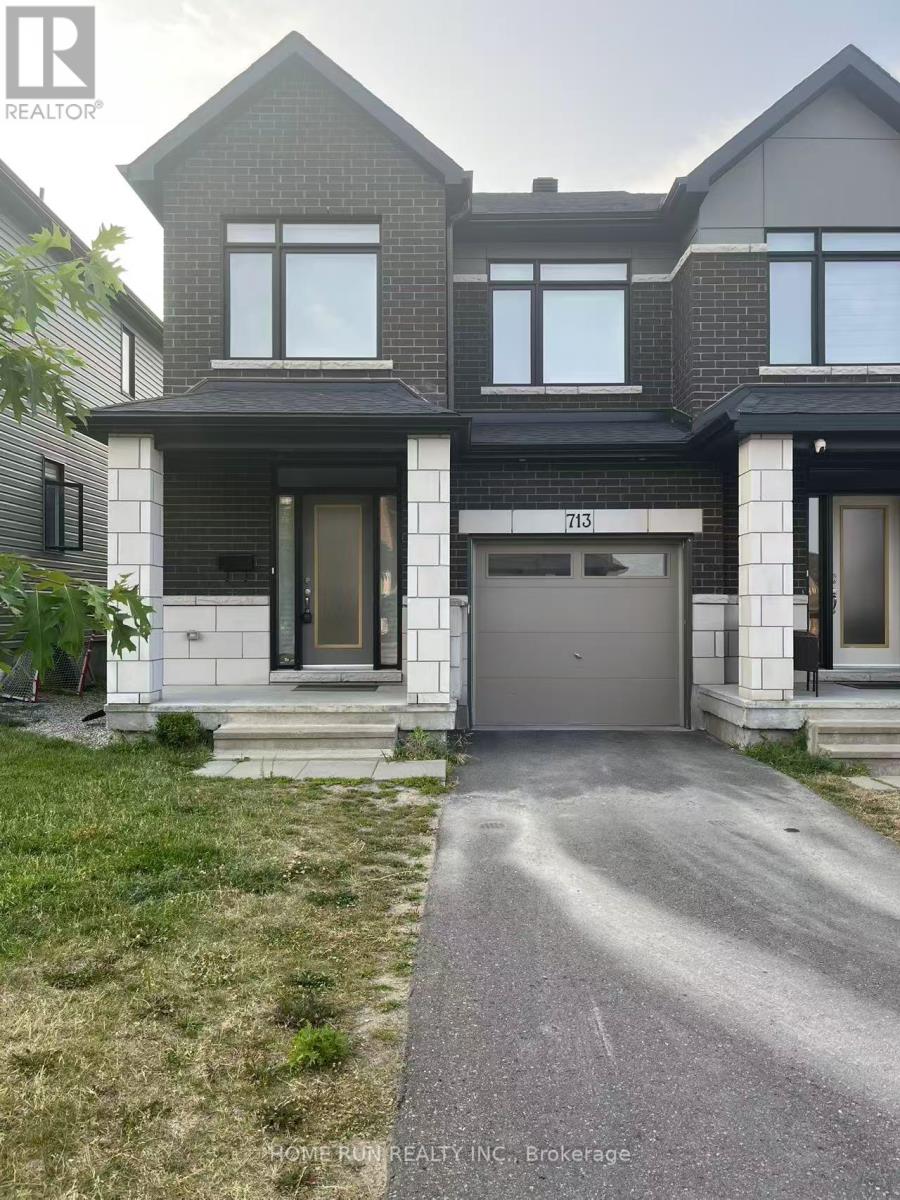 713 Teasel Way, Ottawa, ON K1T 0M1