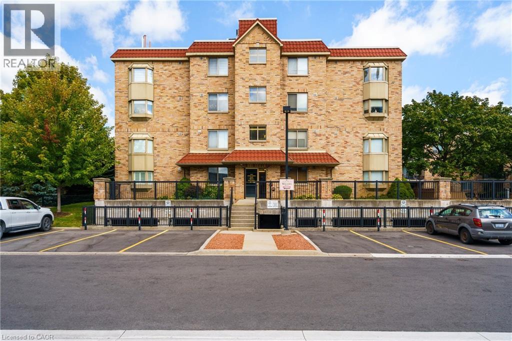 3499 Upper Middle Road Unit 211, Burlington, ON L7R 3X5