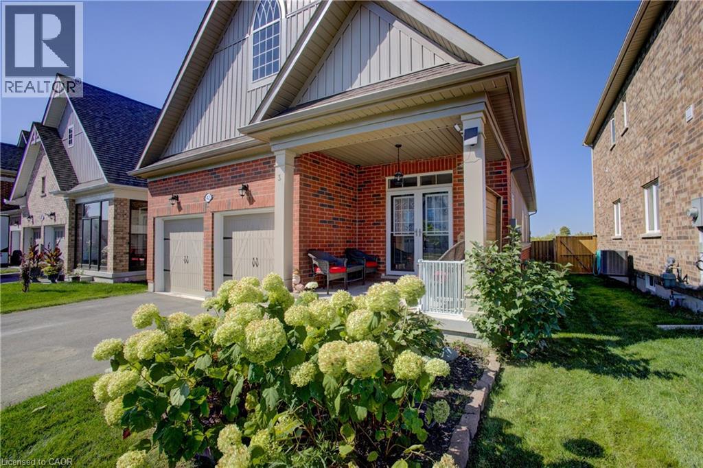 42 Jenkins St, Grand Valley, ON L9W 7R3