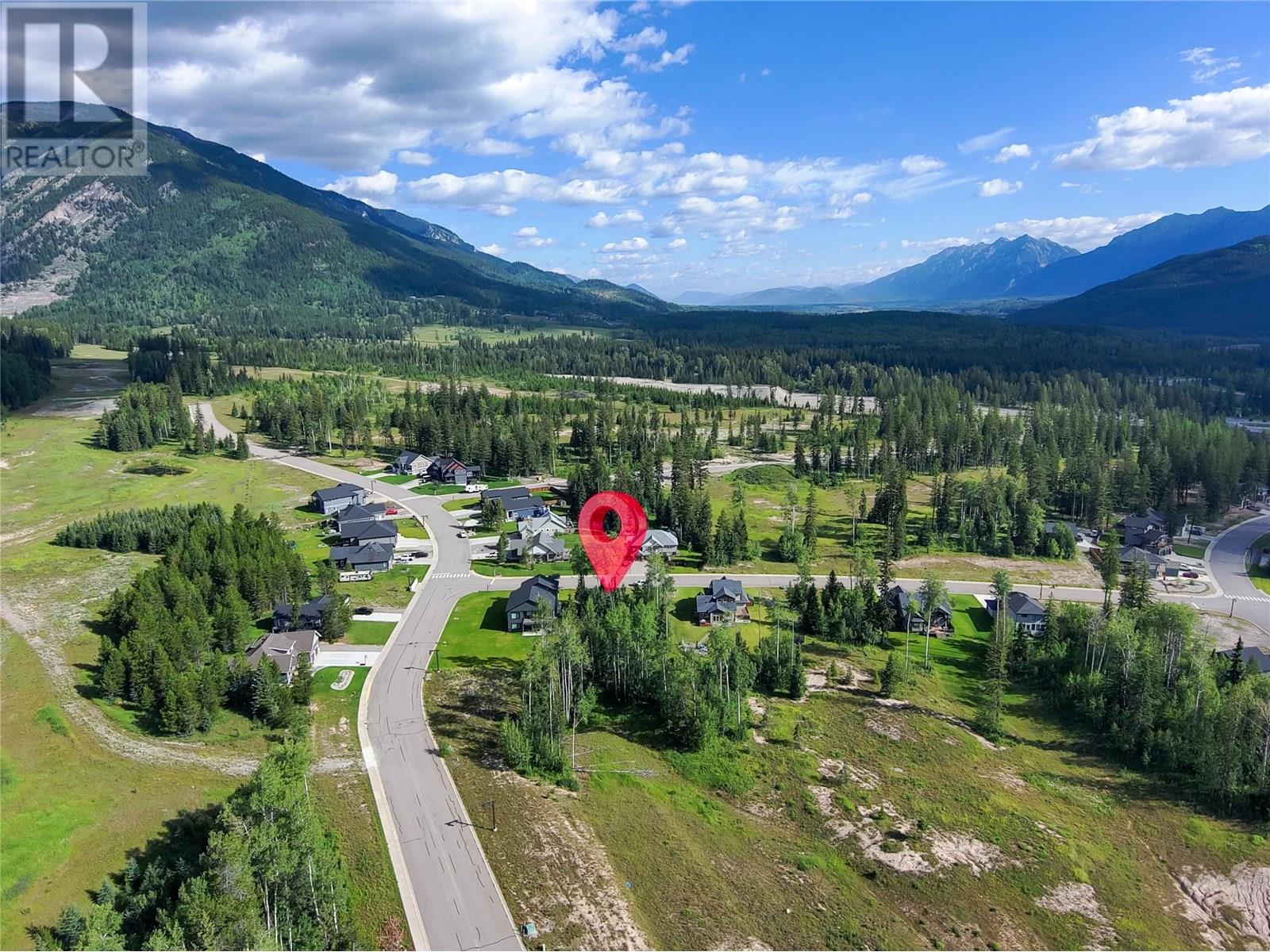 2273 Black Hawk Dr, Sparwood, BC V0B 2G2