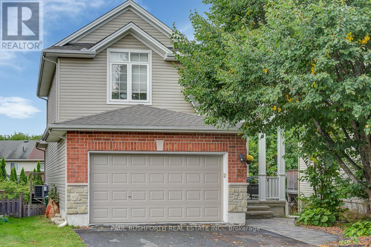 65 Polo Ln, Ottawa, ON K2M 2Y4