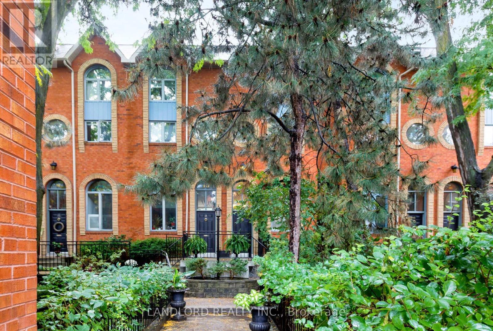 14 280 Sherbourne St, Toronto, ON M5A 2S1