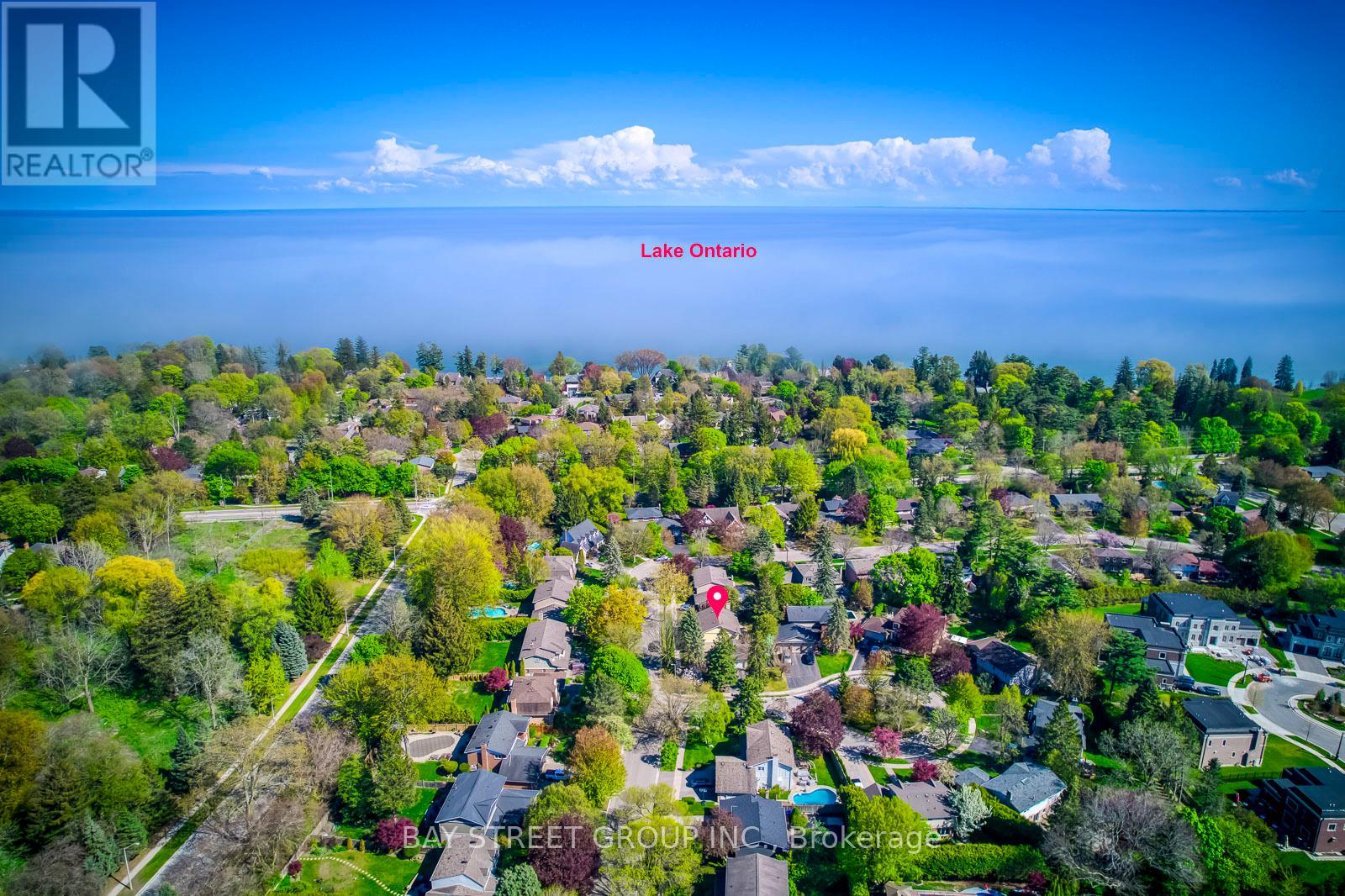130 All Saints Cres, Oakville, ON L6J 5Y7