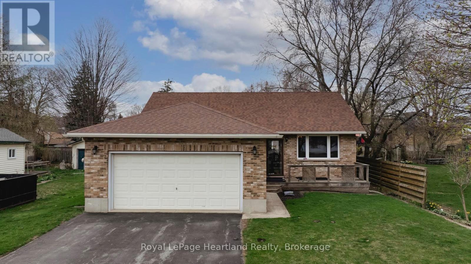 91 Anglesea St, Goderich, ON N7A 1V2