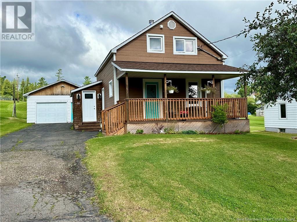 35 Roulston Ave, Plaster Rock, NB E7G 2R3