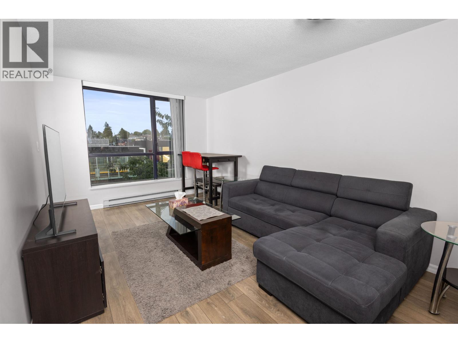 3438 Vanness Avenue Unit 502, Vancouver, BC V5R 6E7