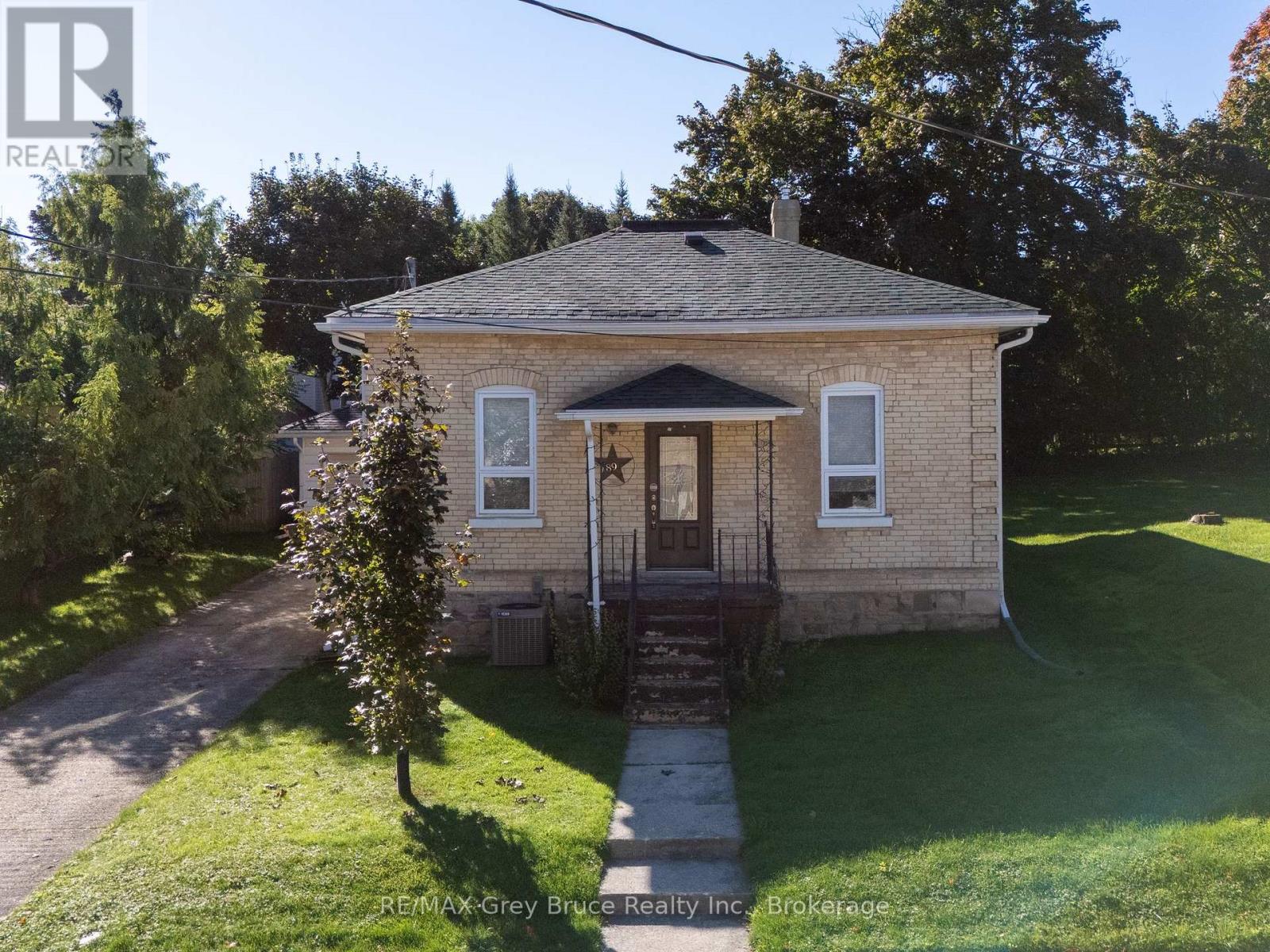 89 3rd St SW, Arran-Elderslie, ON N0G 1L0