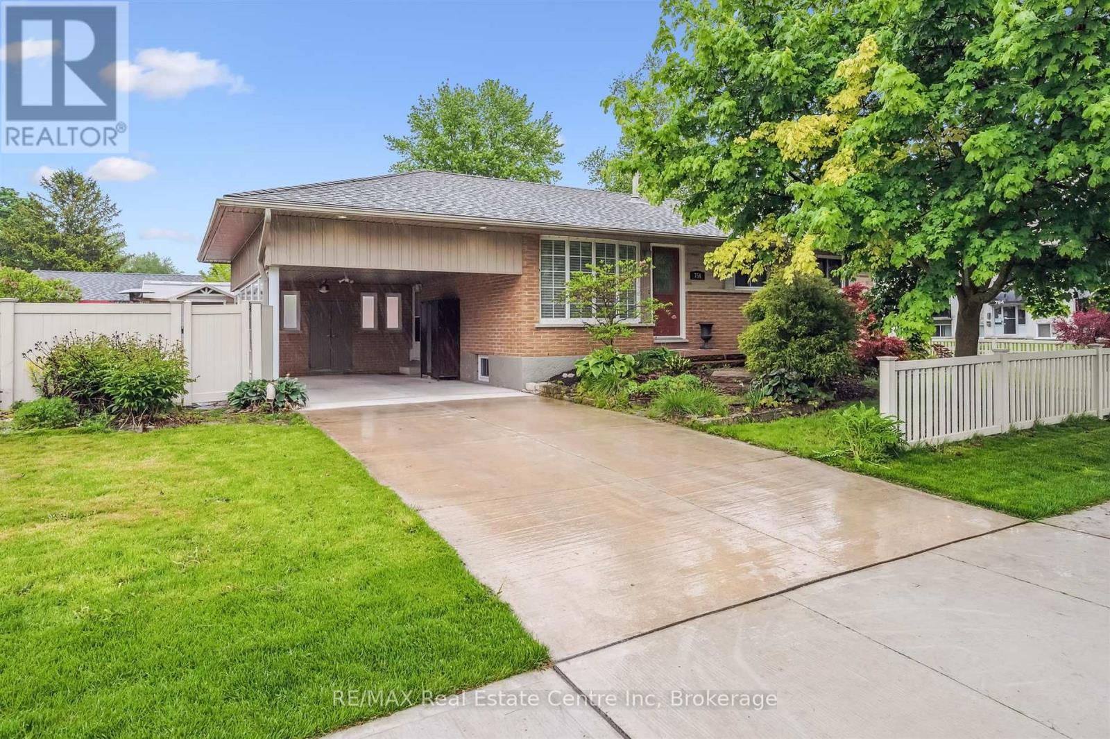 756 Cambridge St, Woodstock, ON N4S 4V6