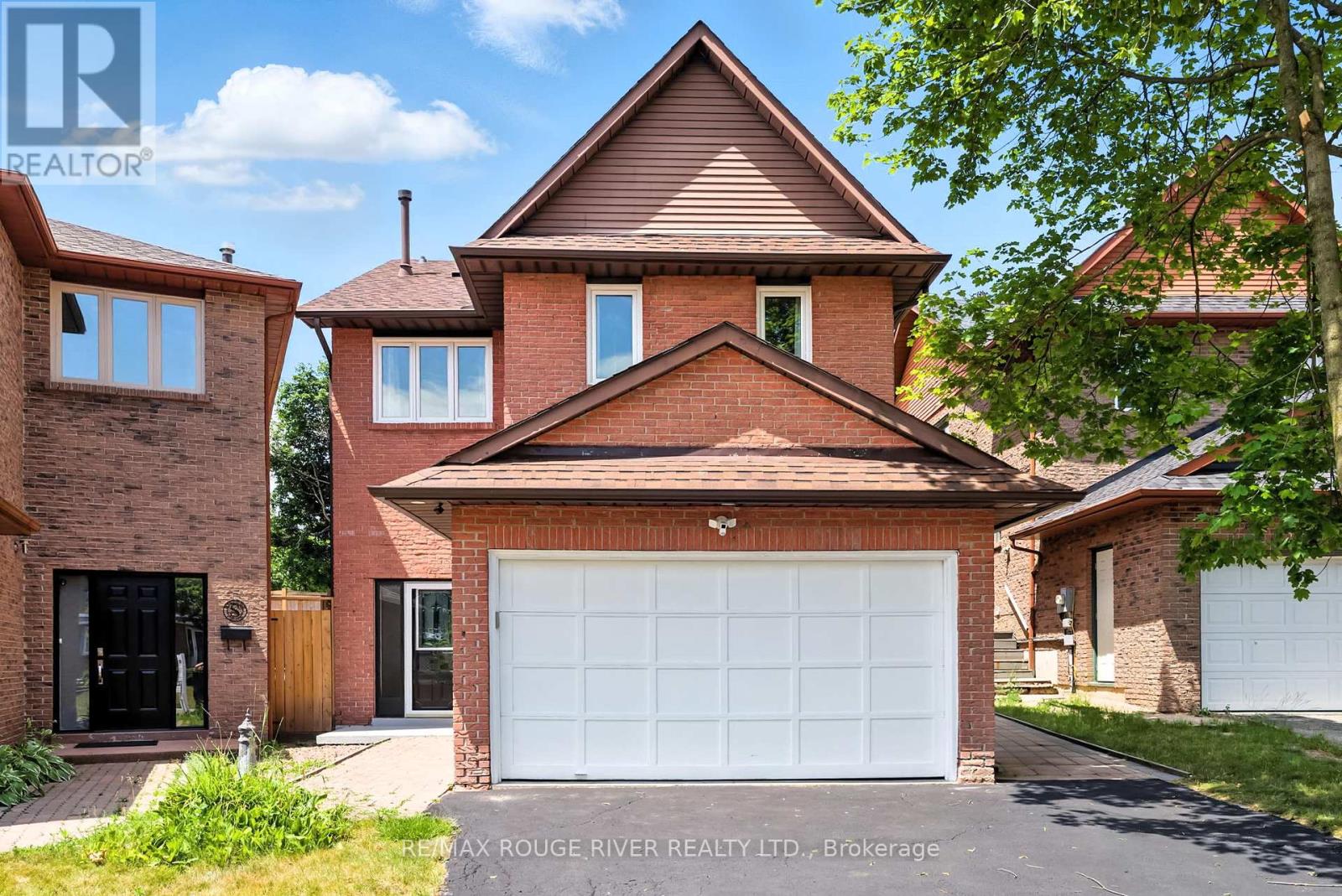 26 Longfellow Ct, Whitby, ON L1N 6V7