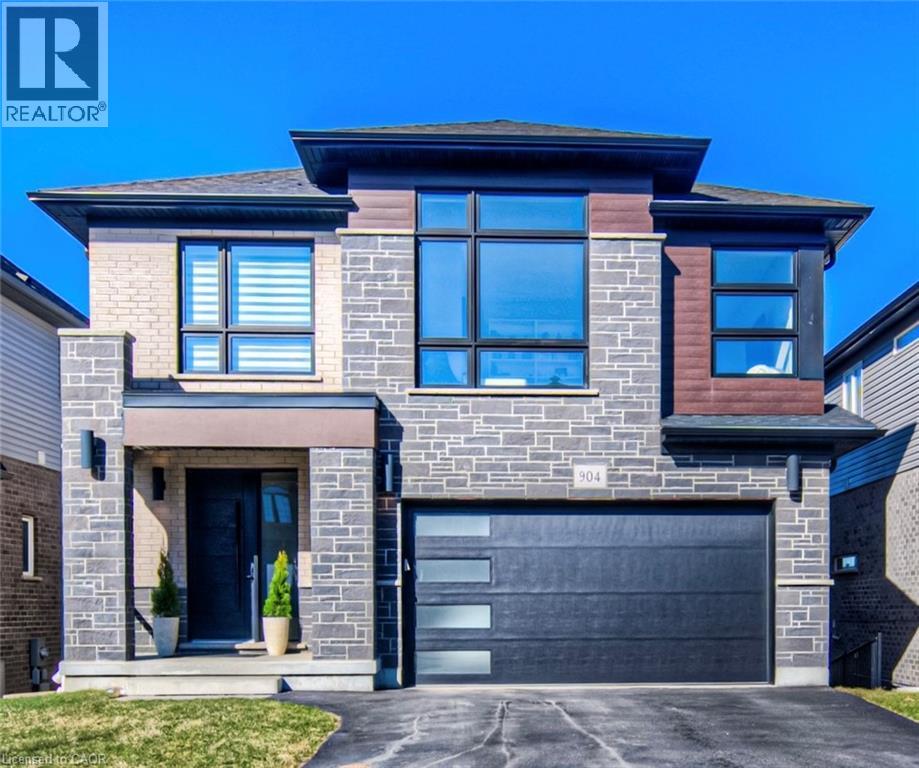 904 Thomas Pedder Ct, Kitchener, ON N2P 0C2
