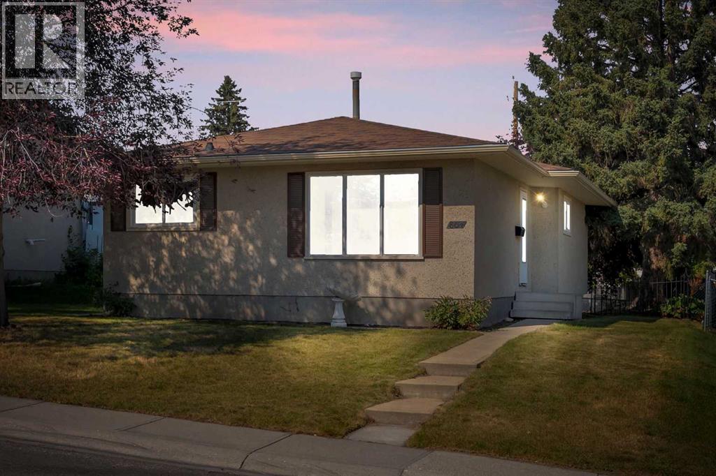 71 Avenue Nw Unit 804, Calgary, AB T2K 0N3