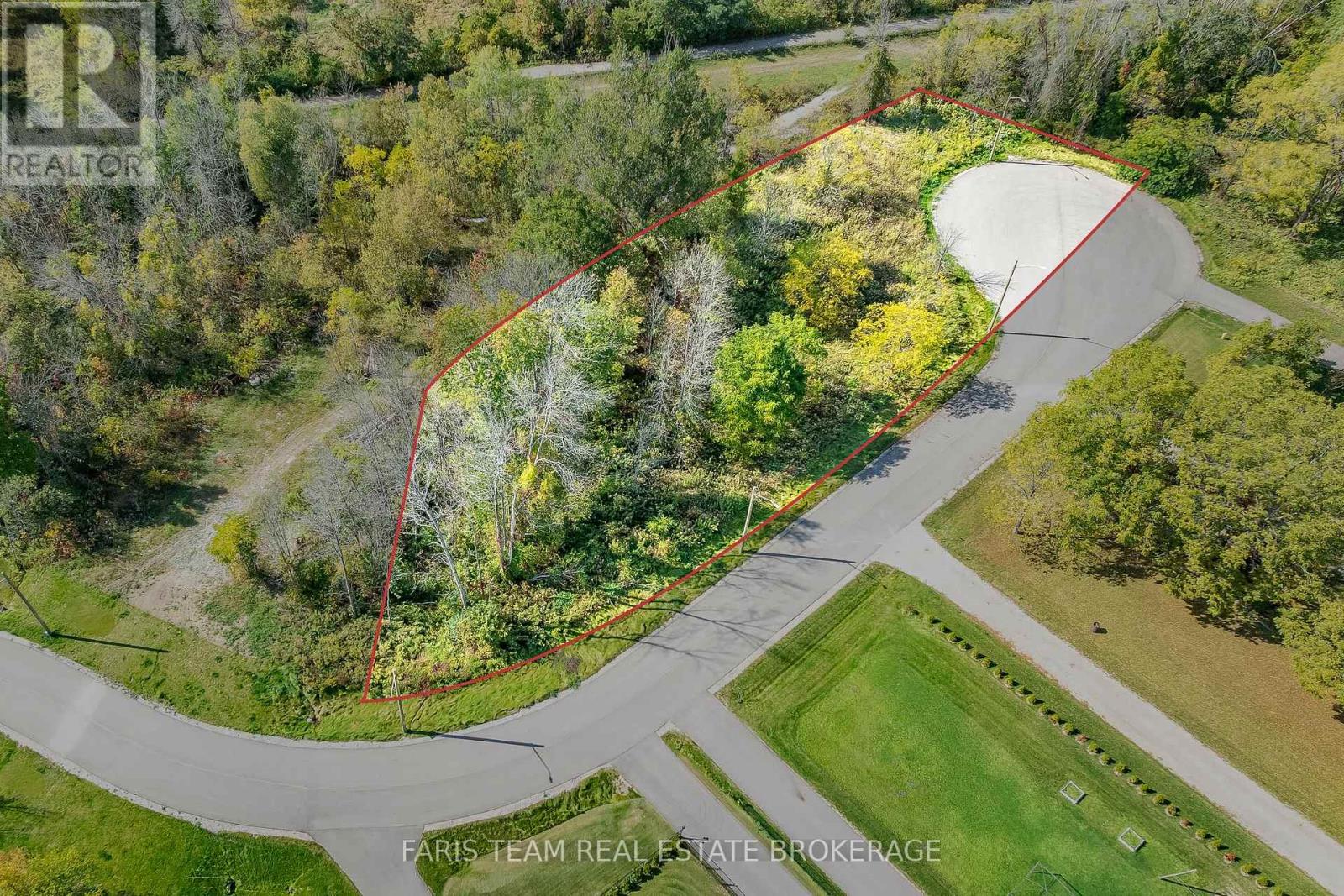 7 Reinbird St W, Severn, ON L0K 1E0