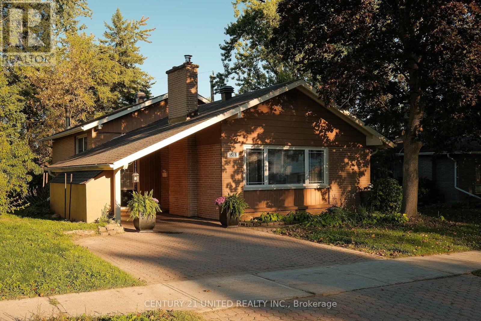 1518 Westbrook Dr Ward 2 Dr, Peterborough, ON K9J 6R4