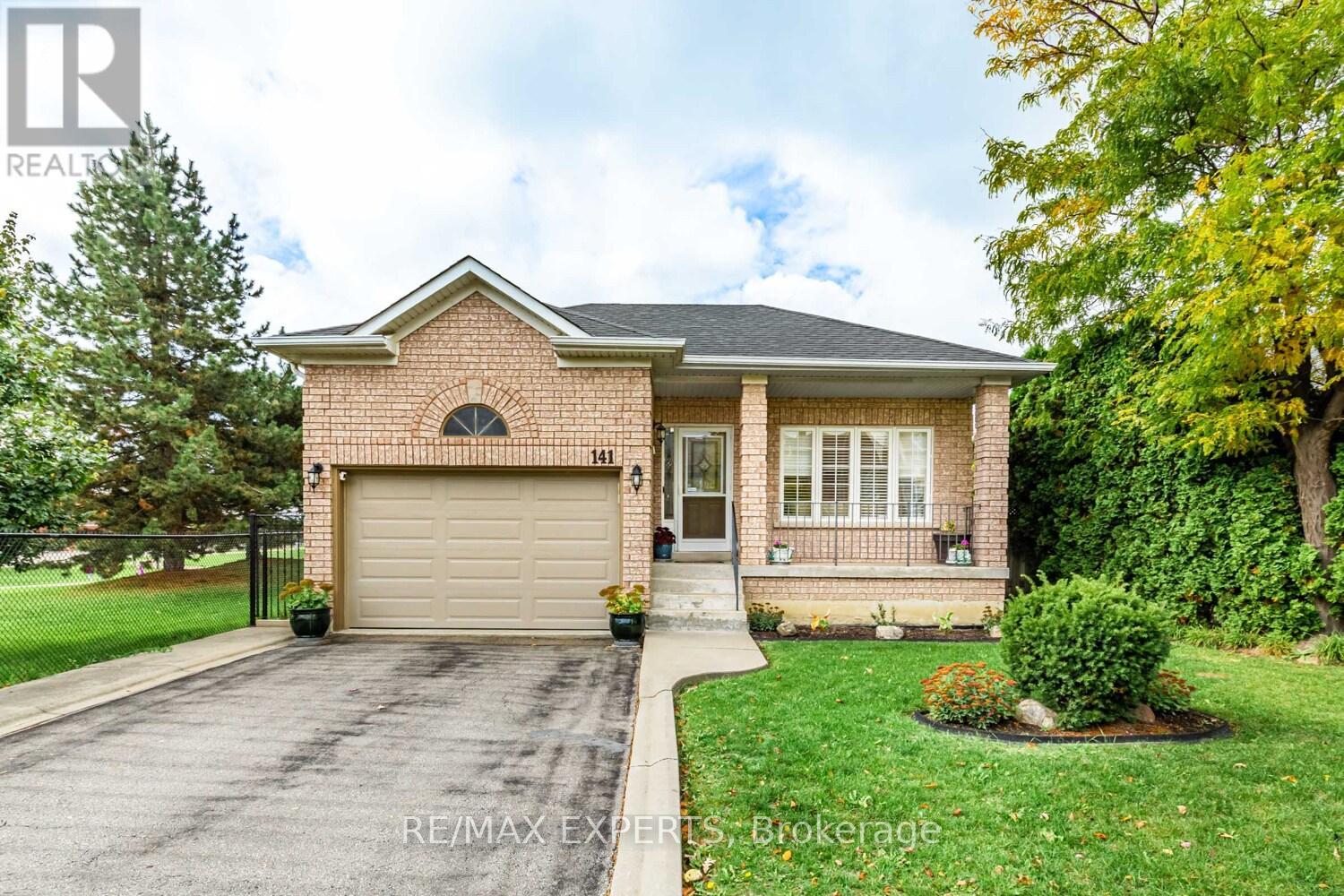 141 Michelle Dr, Vaughan, ON L4L 9N3
