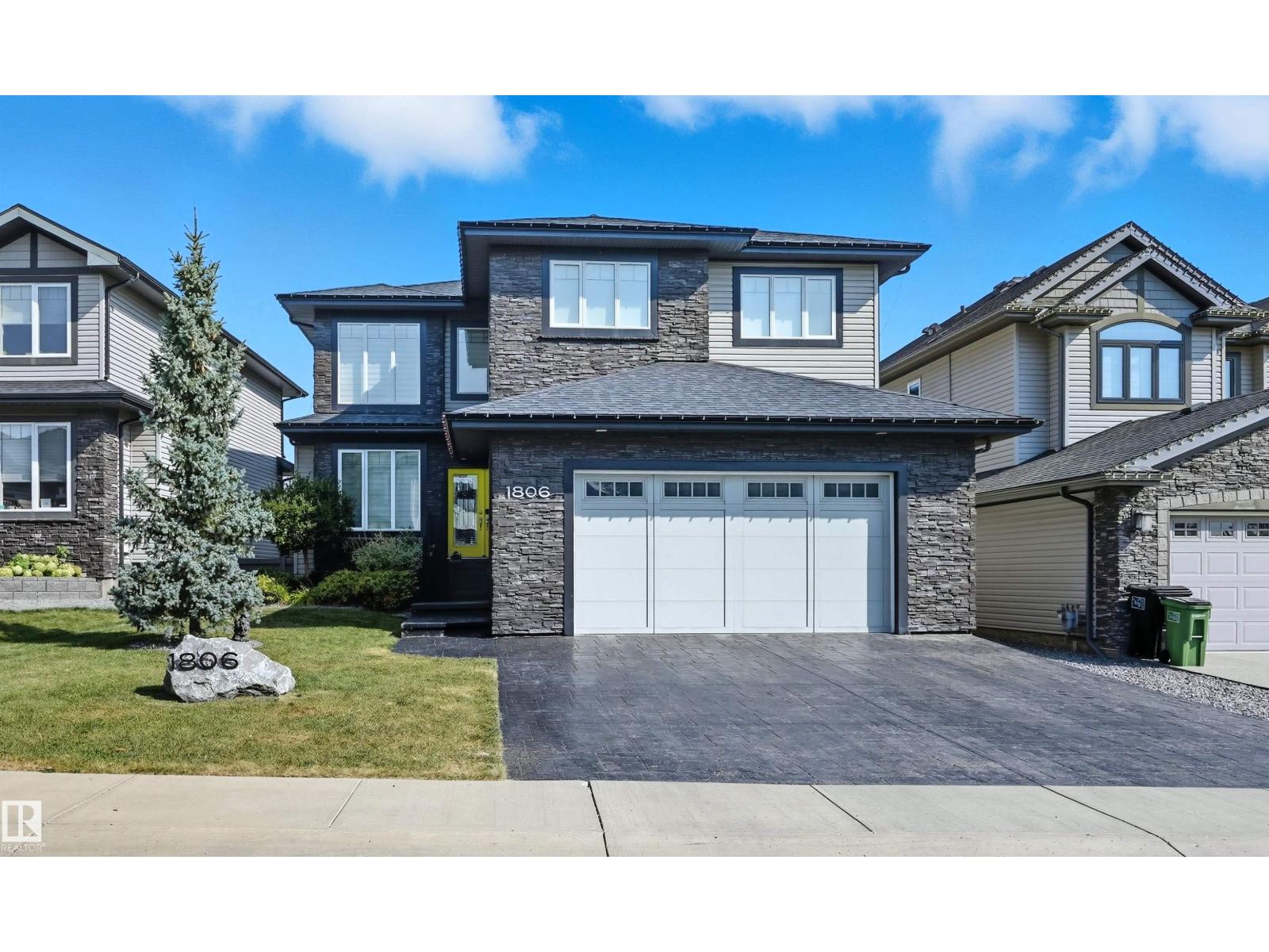 1806 Adamson Pt SW, Edmonton, AB T6W 2N7