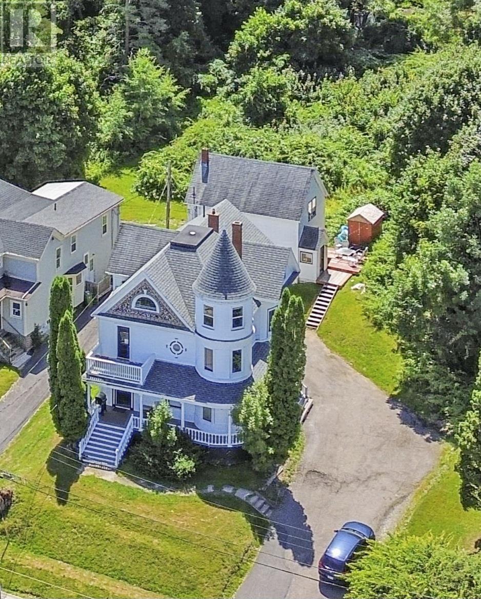 21 Prospect St, Wolfville, NS B4P 1L3