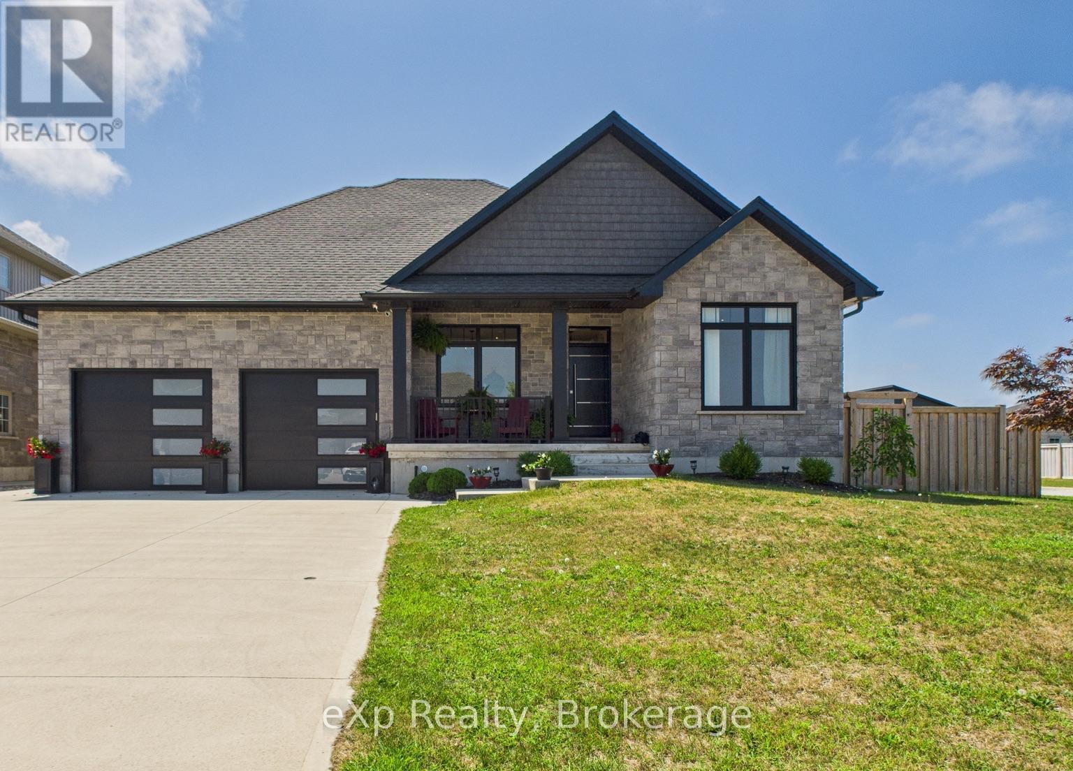 356 Devonshire Rd, Saugeen Shores, ON N0H 2C3