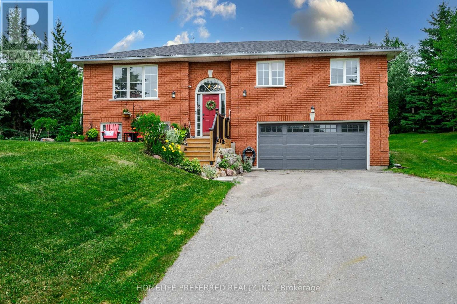 2403 Kennedy Dr, Cavan-Monaghan, ON L0A 1C0
