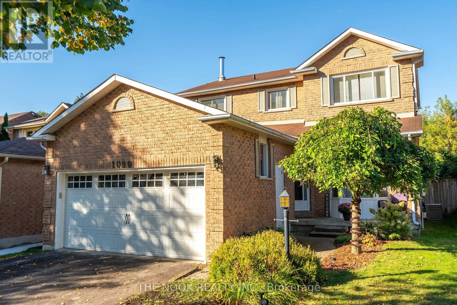 1090 Benton Cres, Pickering, ON L1X 1M9