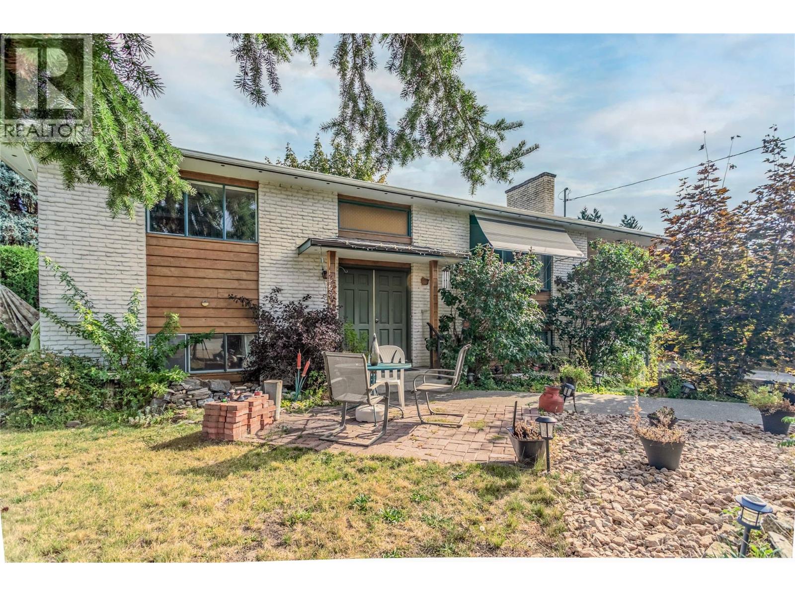 1775 Hayashi Rd, Kelowna, BC V1P 1A7