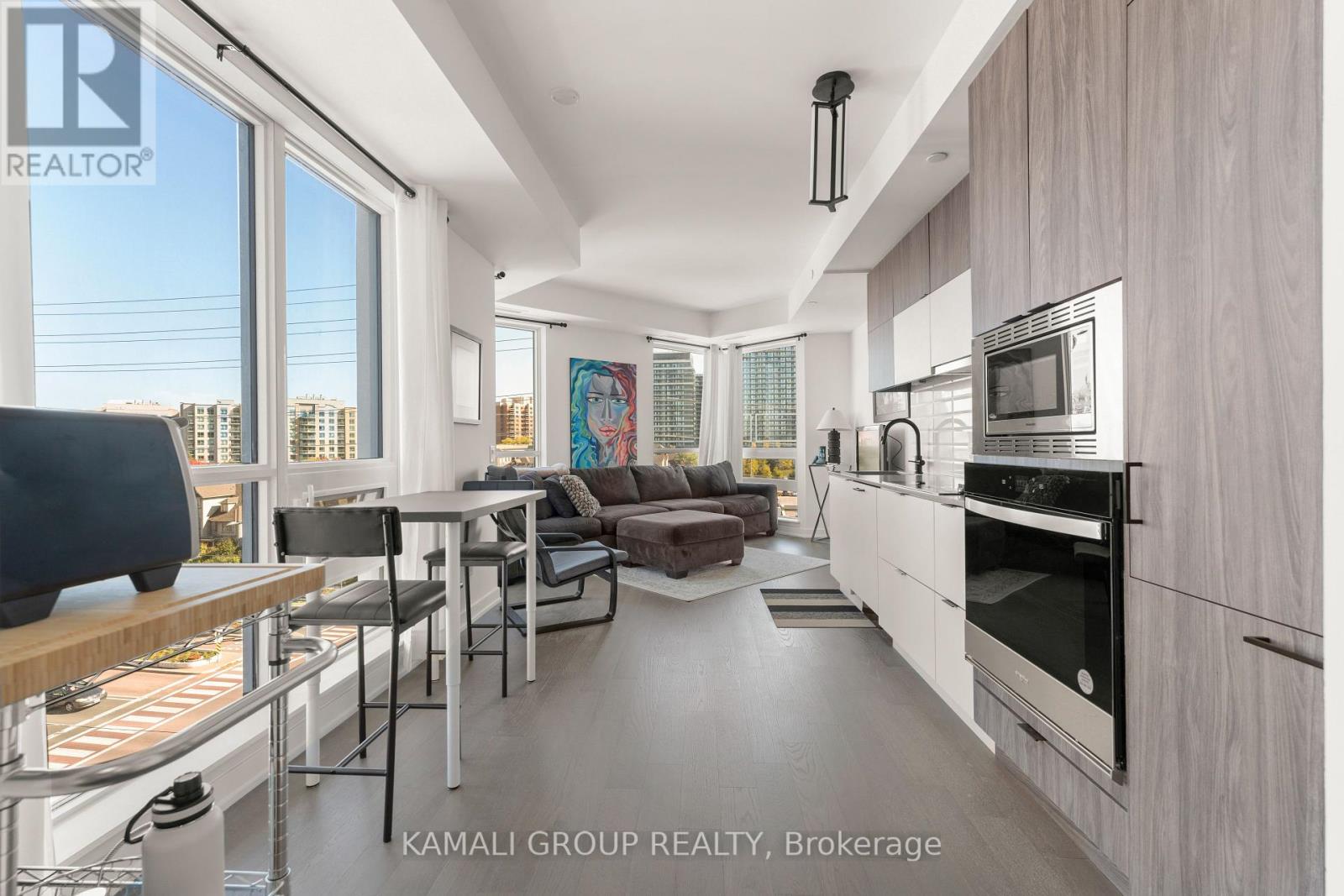 523 8888 Yonge St, Richmond Hill South Richvale, ON L4C 5V6