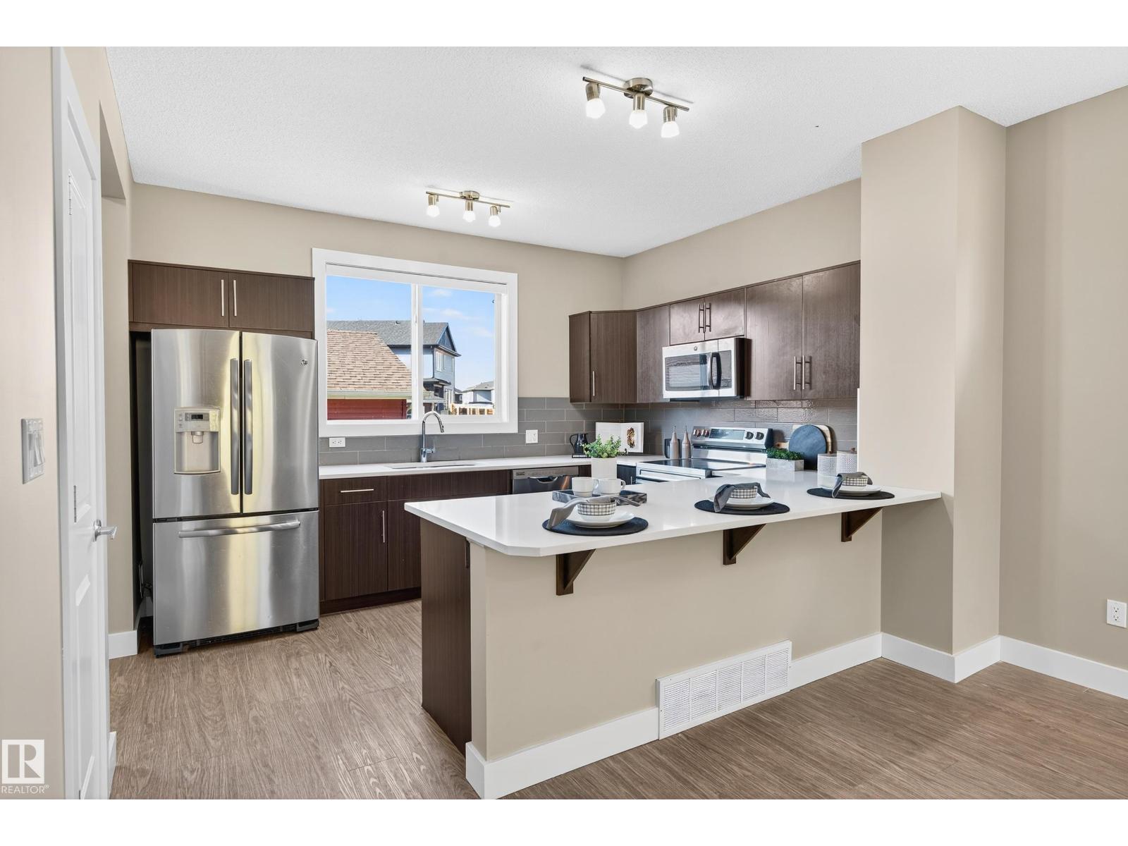 24 St Nw Unit 2126, Edmonton, AB T6T 0Y4