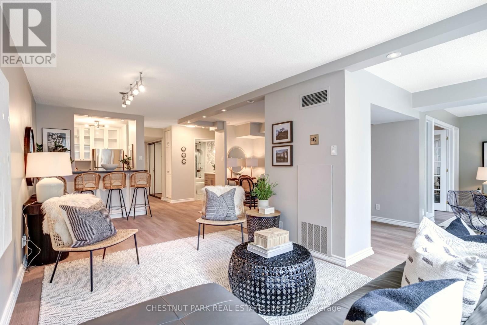 305 92 King St E, Toronto, ON M5C 1G3