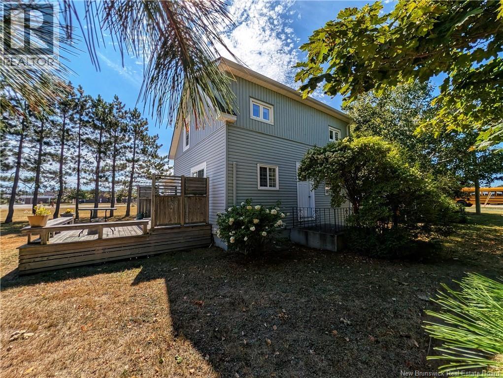 3 Rue Des Rables, Caraquet, NB E1W 1A5