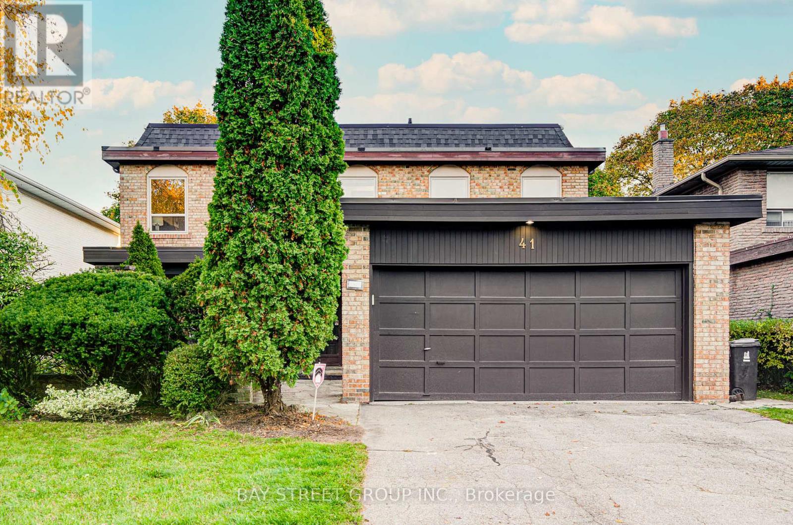 41 Covewood St, Toronto Bayview Woods-steeles, ON M2M 2Z2