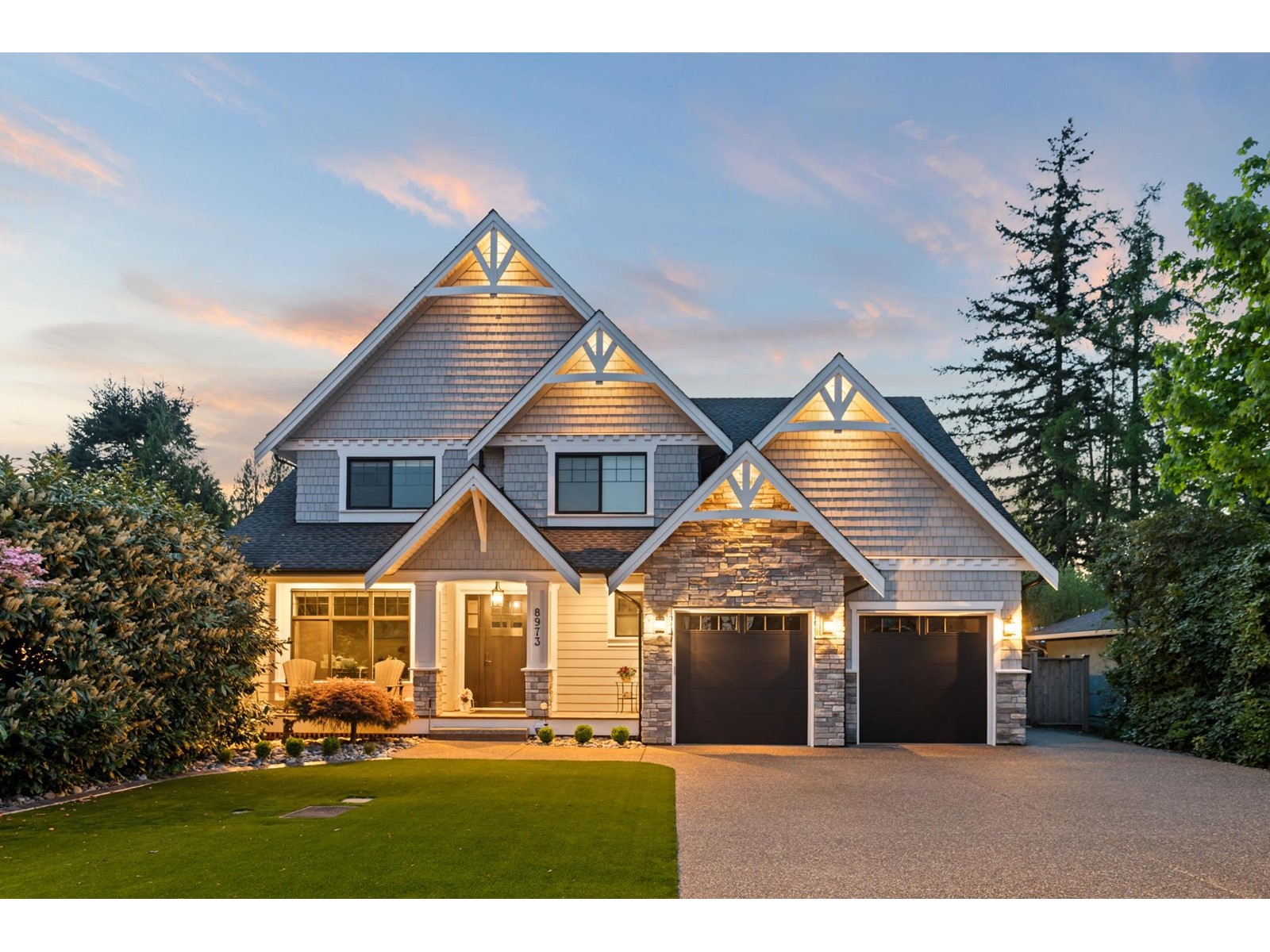 8973 Mackie St, Langley, BC V1M 2S2