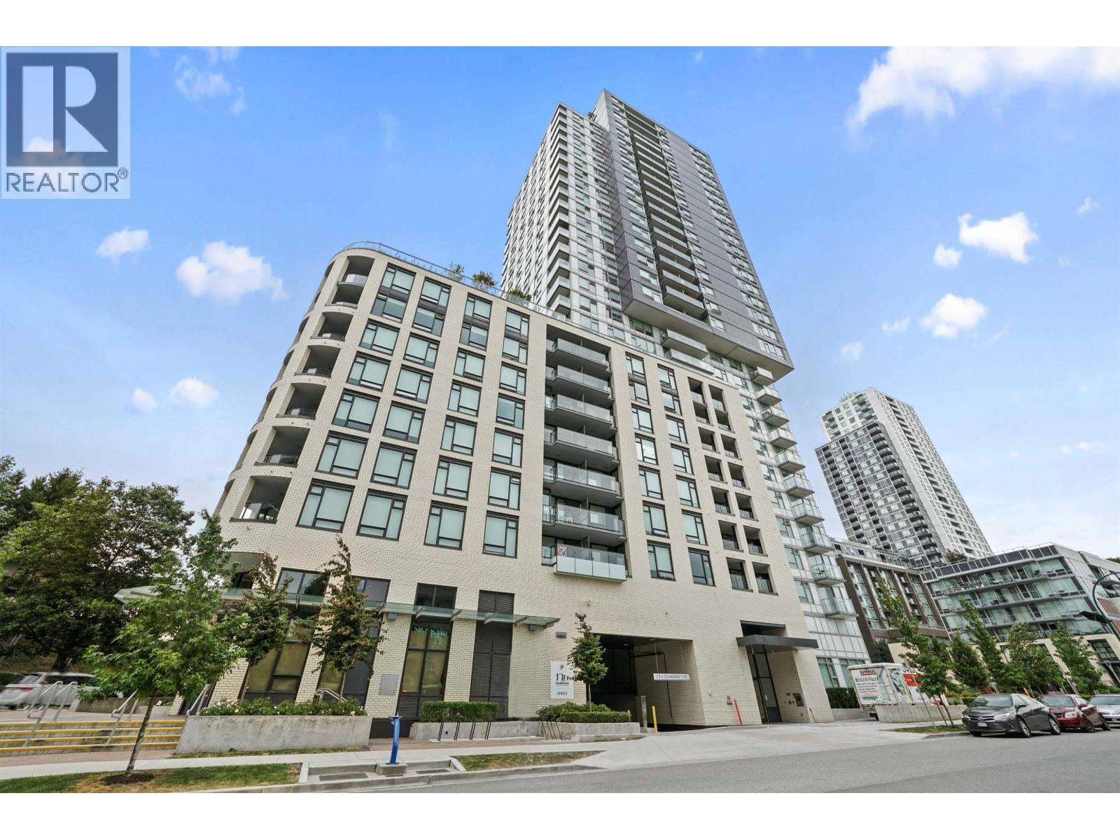 5470 Ormidale Street Unit 910, Vancouver, BC V5R 0G6