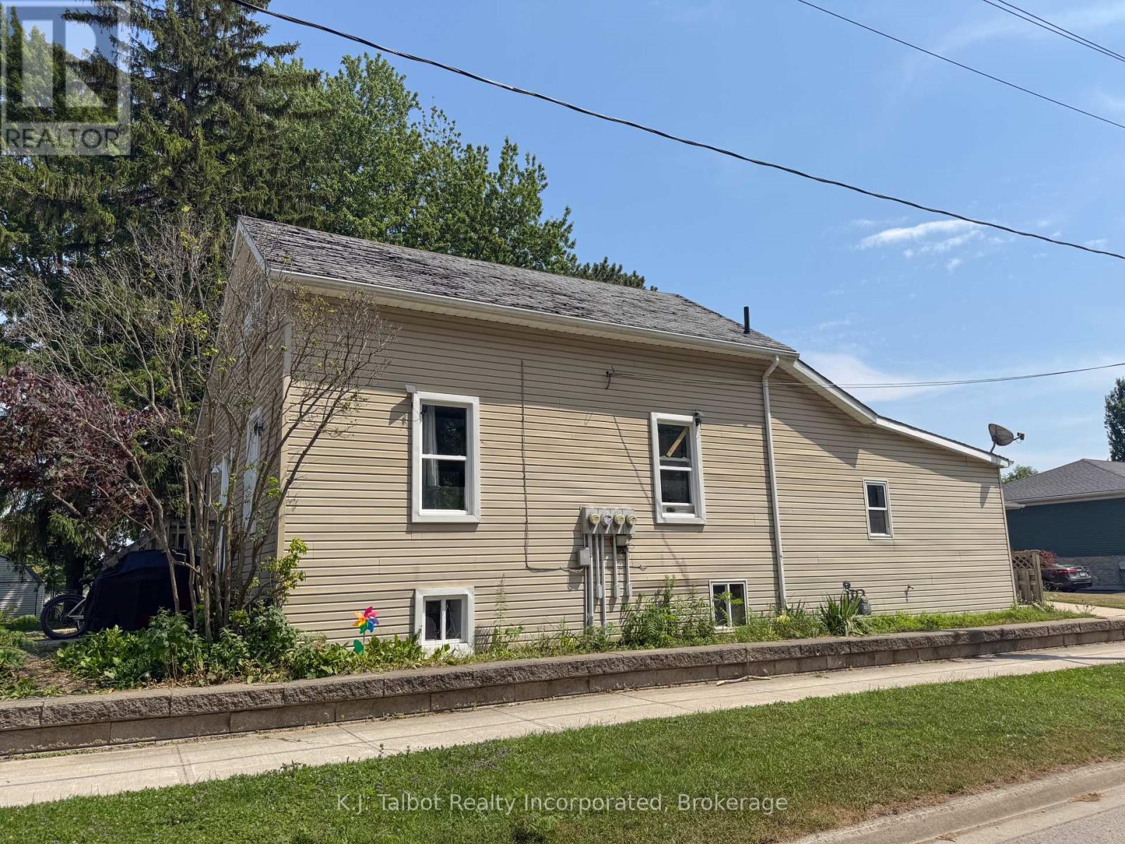 311 Gibbons St S, Goderich, ON N7A 3Z6