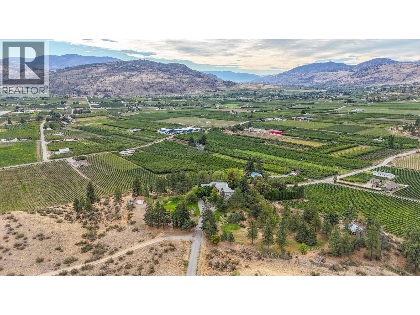 101 Knippelberg Rd, Oliver, BC V0H 1T5