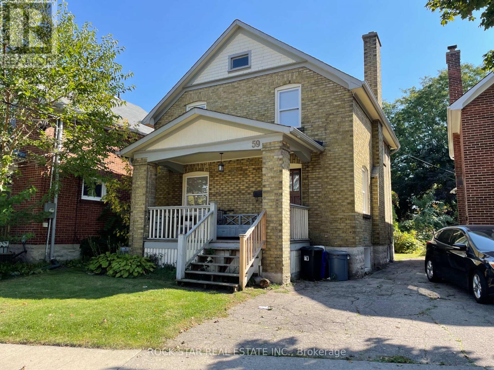 59 Laurel St, Waterloo, ON N2J 2H3