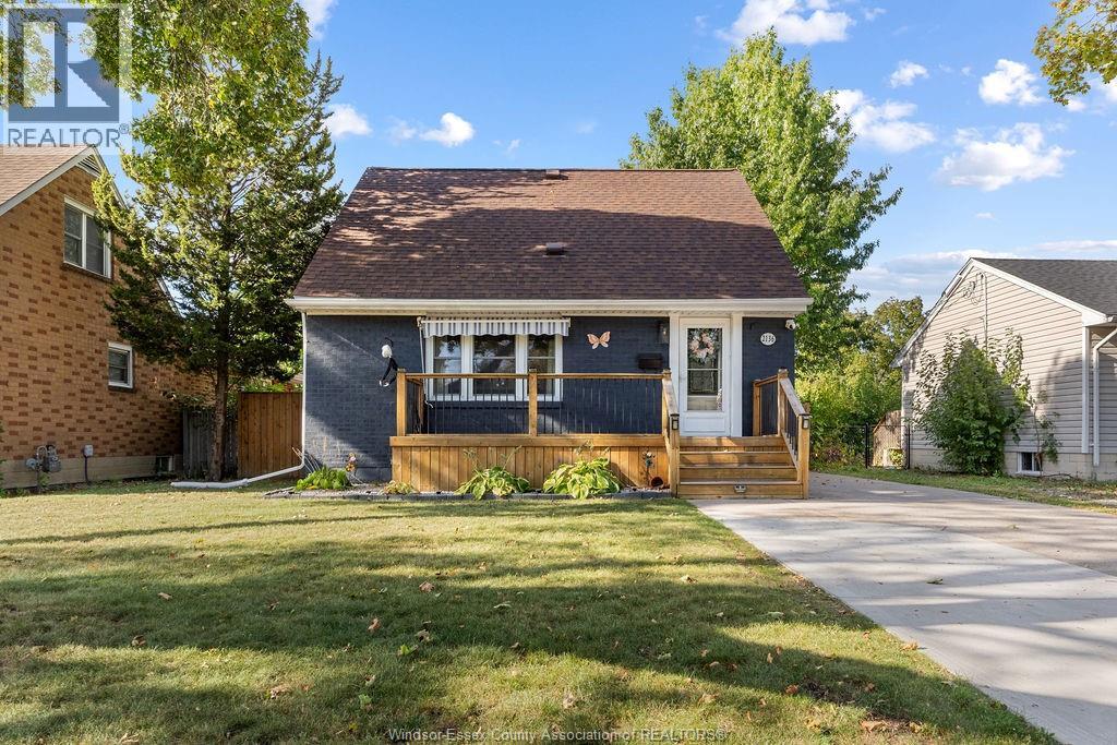2136 Secord, Windsor, ON N9B 1T1
