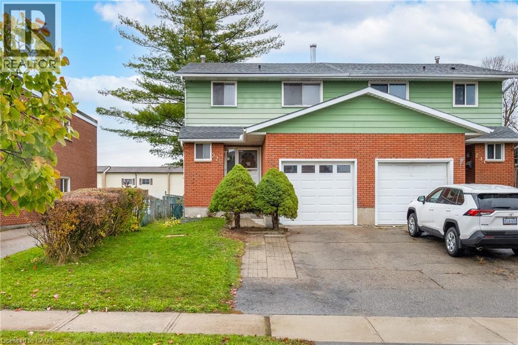 229 Veronica Dr, Kitchener, ON N2A 2R8