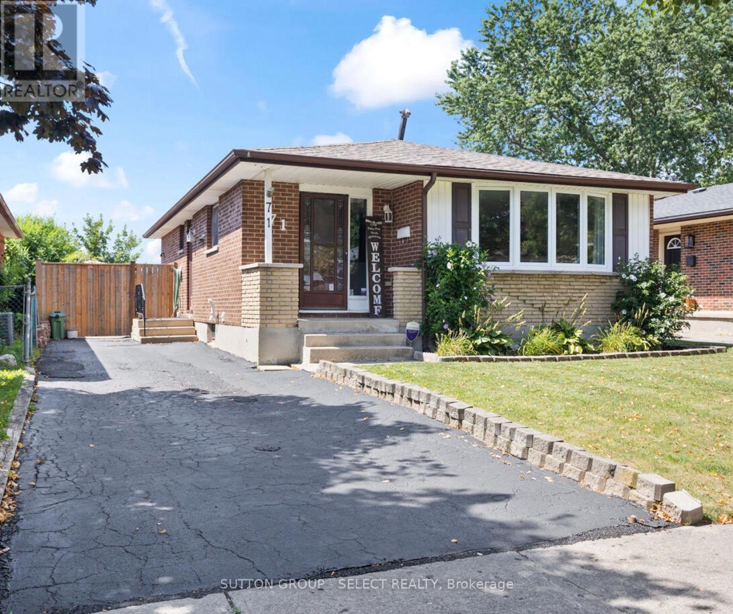 71 Dudley Cres, London, ON N6E 1S3