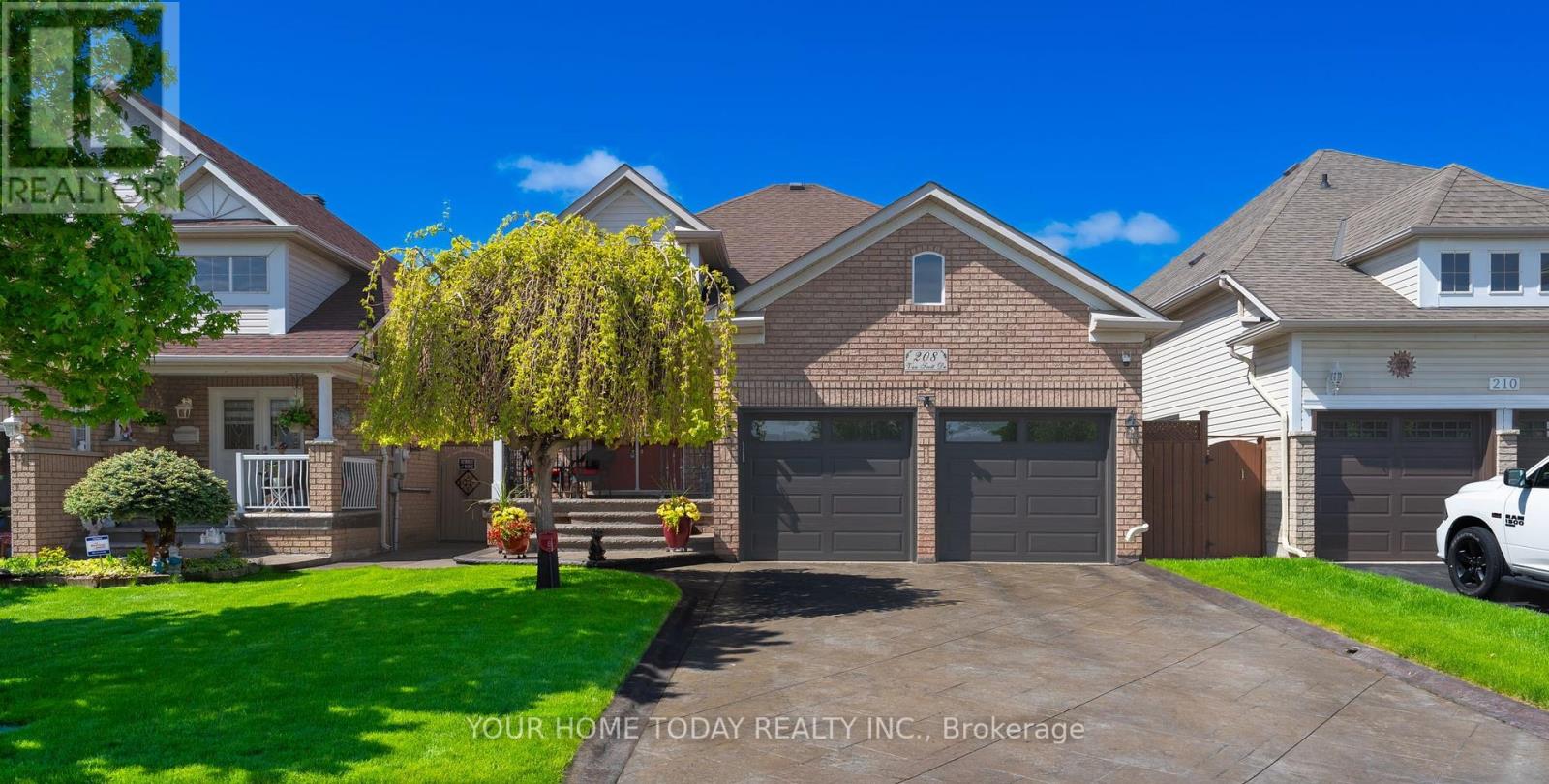 208 Van Scott Dr, Brampton Northwest Sandalwood Parkway, ON L7A 1V9