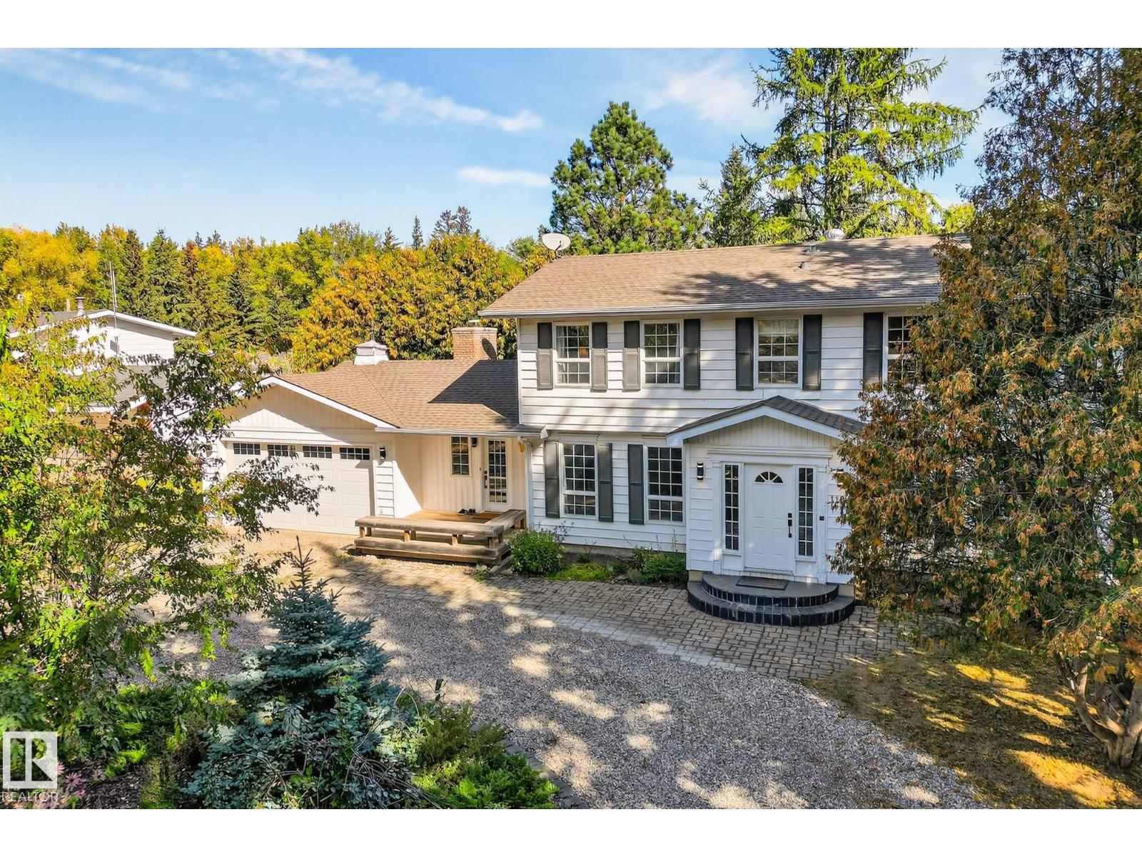 116 Grandisle Way NW, Edmonton, AB T6M 2N7