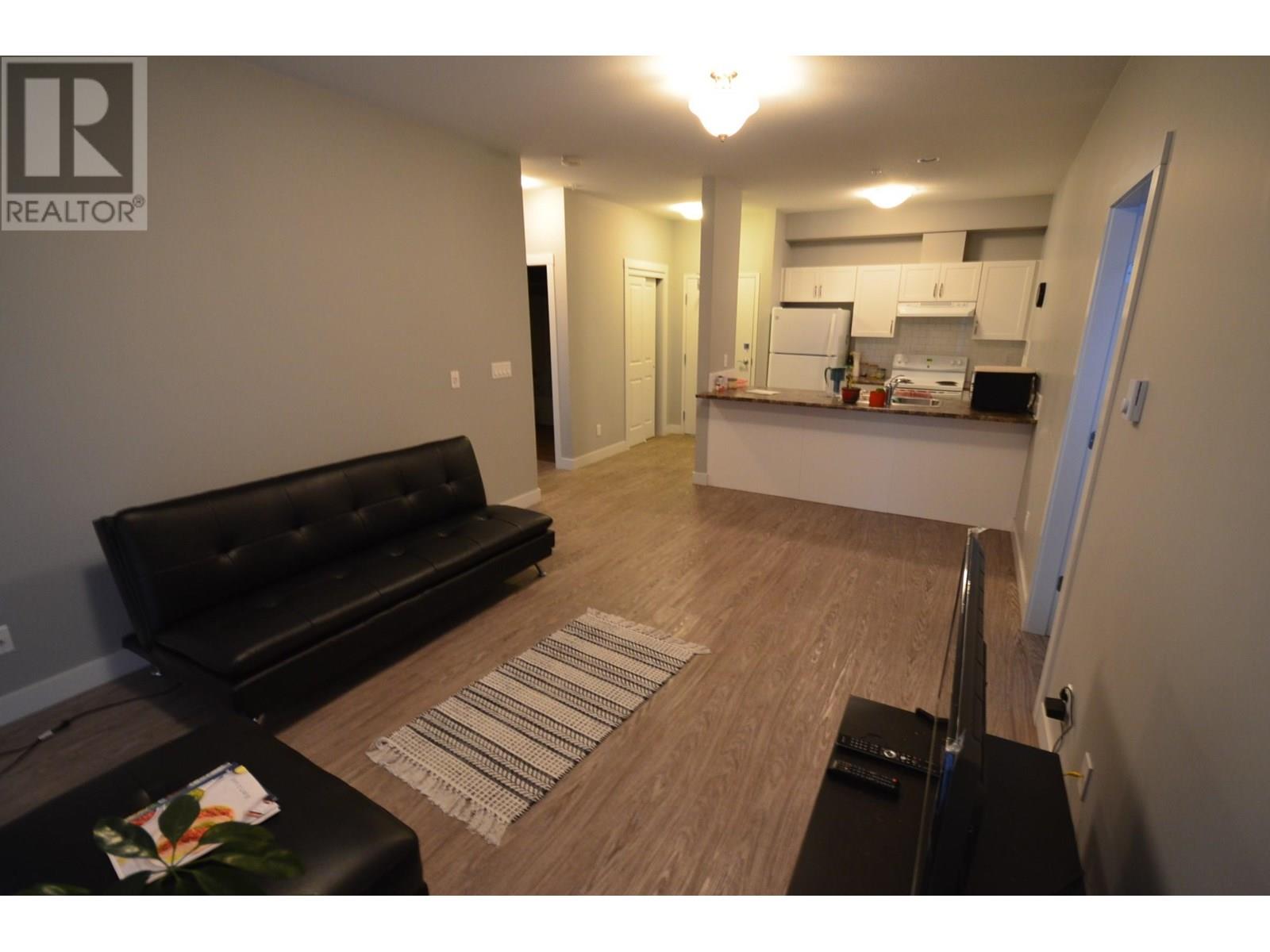 10307 112 Street Unit 405, Fort St. John, BC V1J 0N6